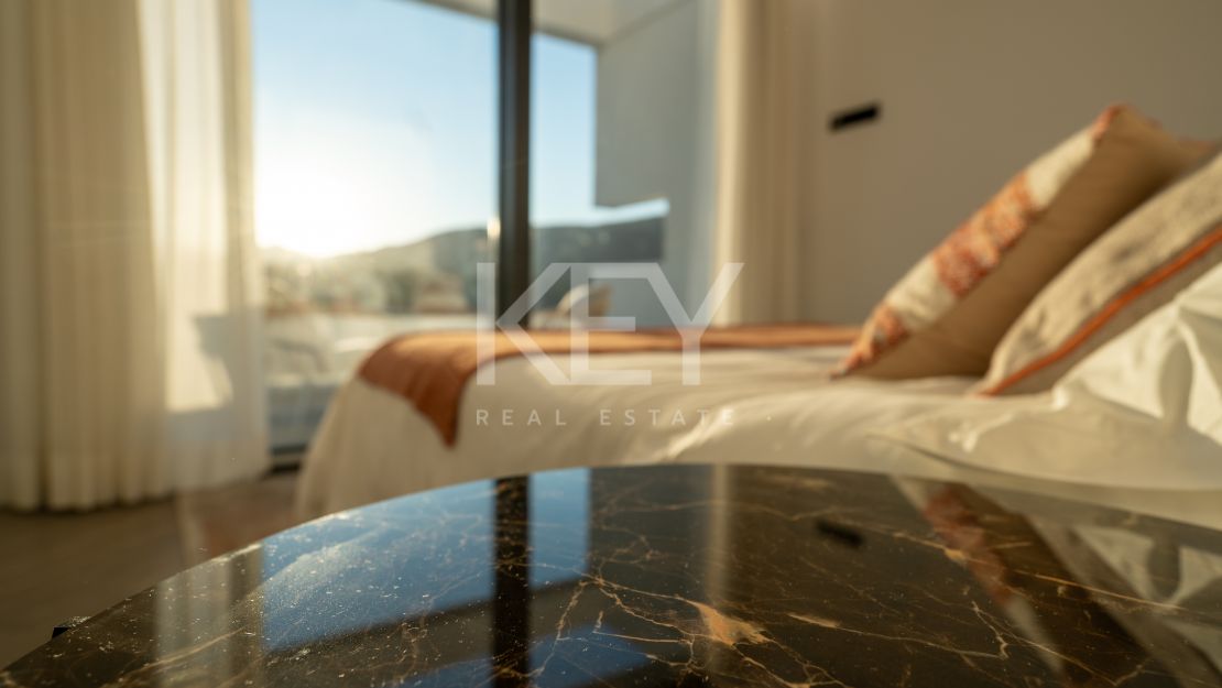 Luxury villa close to golf in La Cala Golf, Mijas Costa