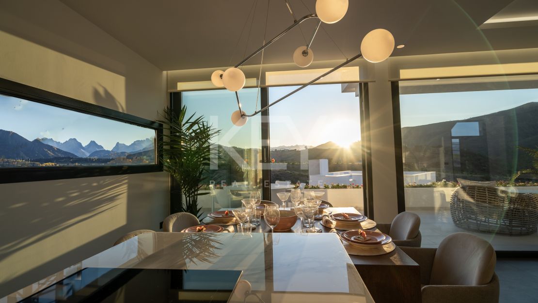 Luxury villa close to golf in La Cala Golf, Mijas Costa