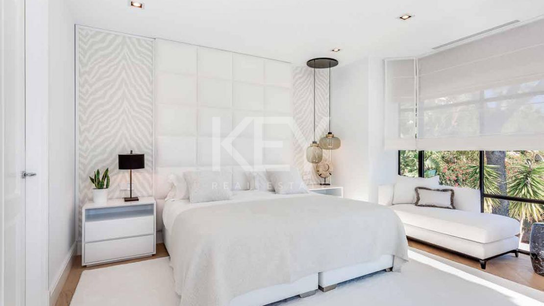 Luxury villa with a a sea view situated in Sierra Blanca, Marbella