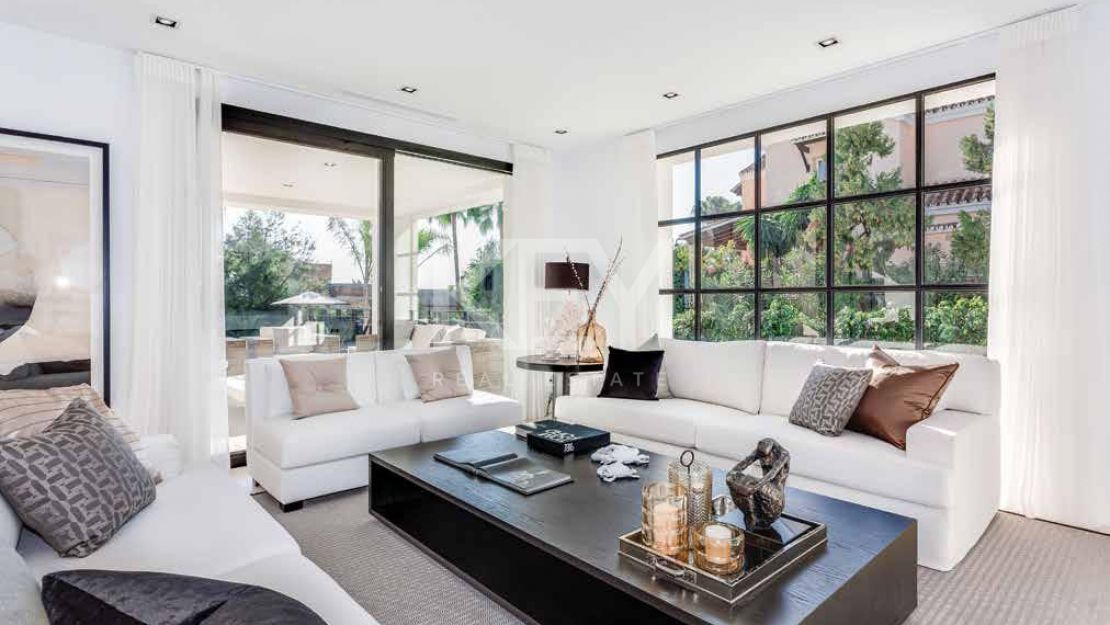 Luxury villa with a a sea view situated in Sierra Blanca, Marbella