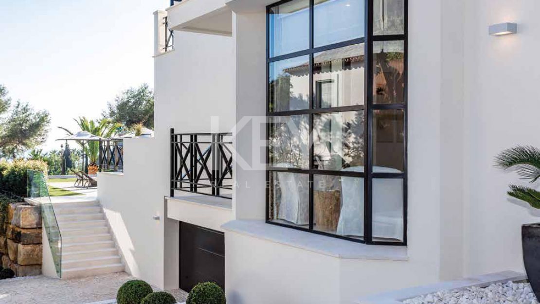 Luxury villa with a a sea view situated in Sierra Blanca, Marbella