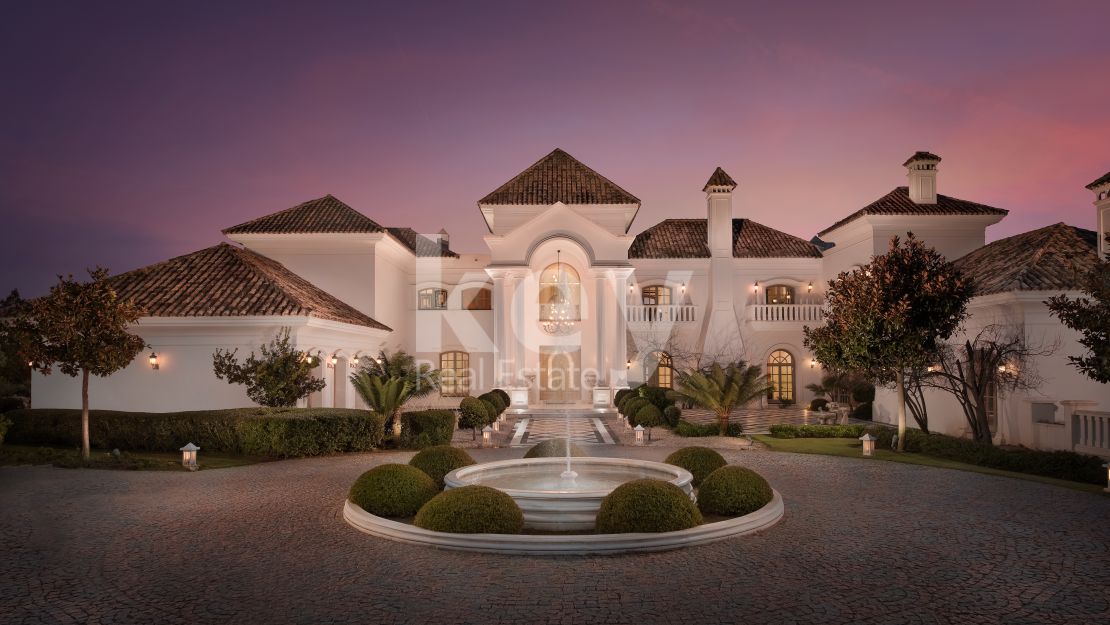 Villa Marble: ultra luxury villa with sea views in La Zagaleta 