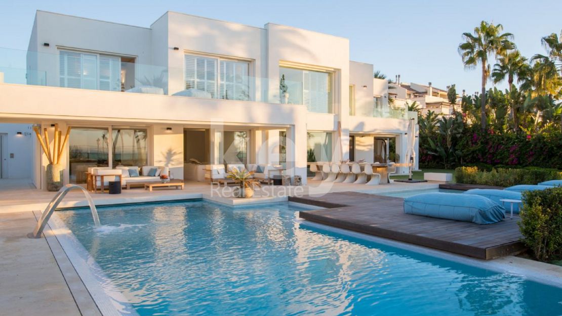 Villa Euphoria: Luxury beachfront villa in The Golden Mile, Marbella