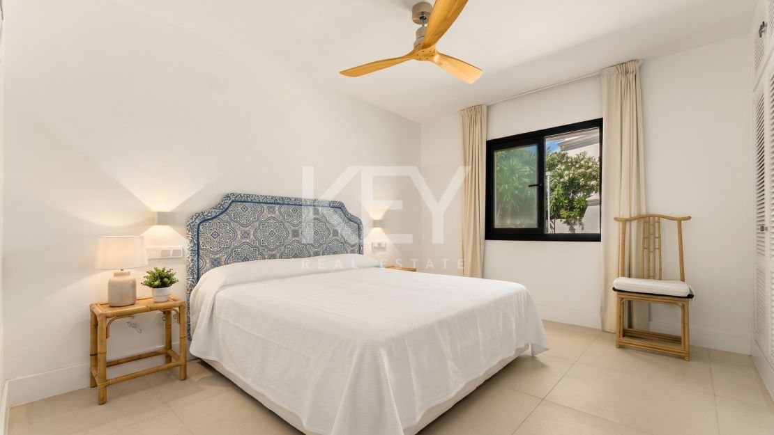 Villa Encanto: Beachfront Mediterranean villa in Guadalmina Baja