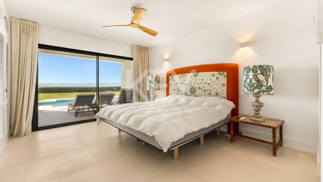 Villa Encanto: Beachfront Mediterranean villa in Guadalmina Baja