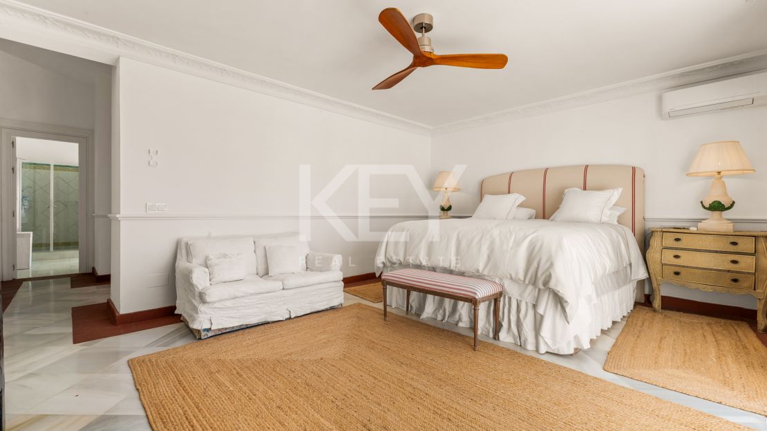 Villa Fiorella: Beachfront Villa for sale and rent in Guadalmina Baja, San Pedro