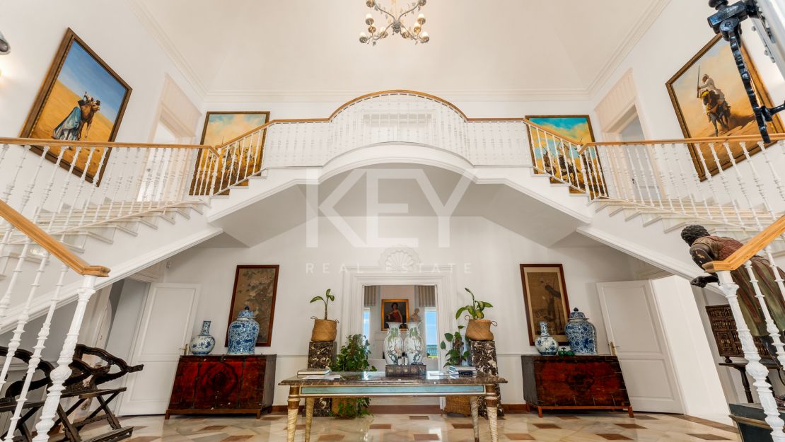 Villa Fiorella: Beachfront Villa for sale and rent in Guadalmina Baja, San Pedro