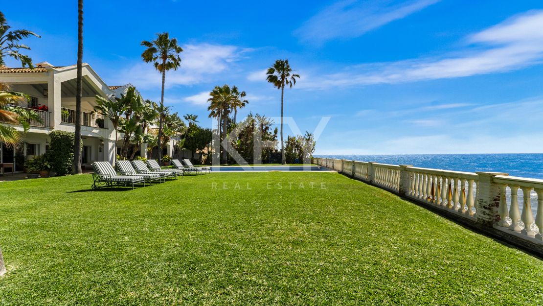 Villa Fiorella: Beachfront Villa for sale and rent in Guadalmina Baja, San Pedro