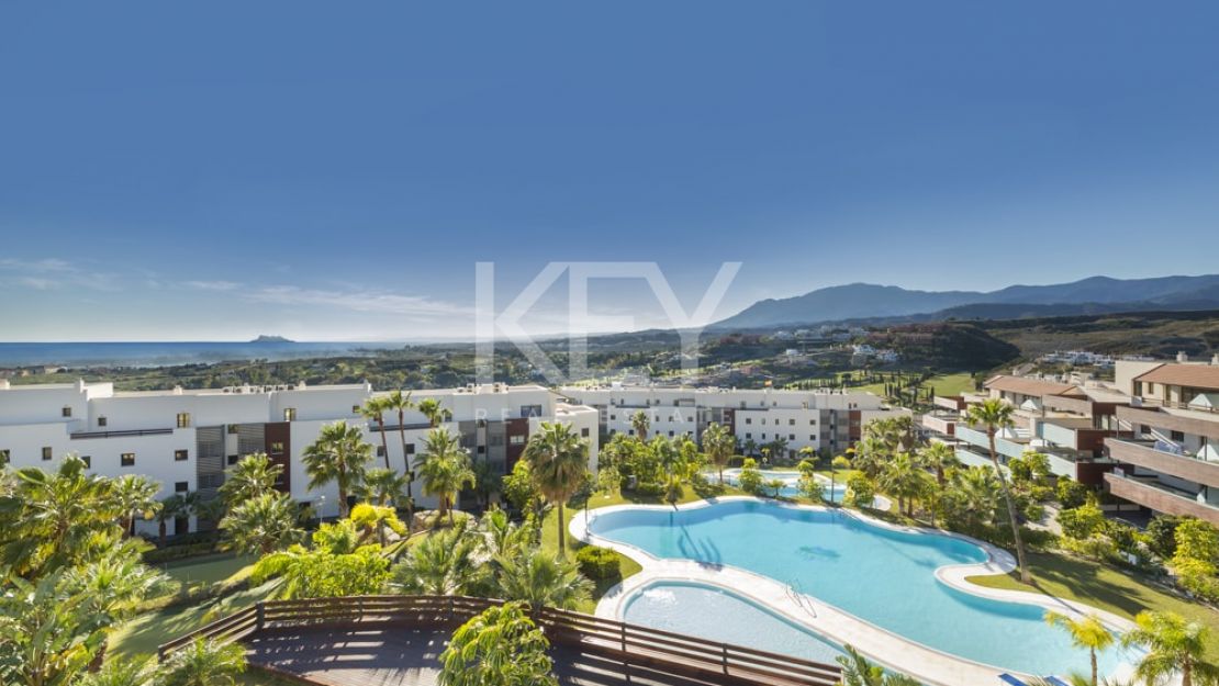 Residential complex with panoramic golf and sea views in Los Flamingos