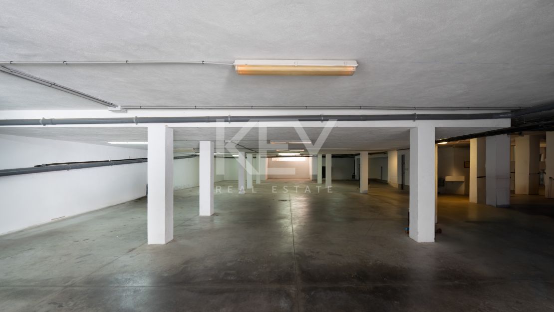 Прибрежная вилла в средиземноморском стиле с большим потенциалом в восточной части Эстепоны