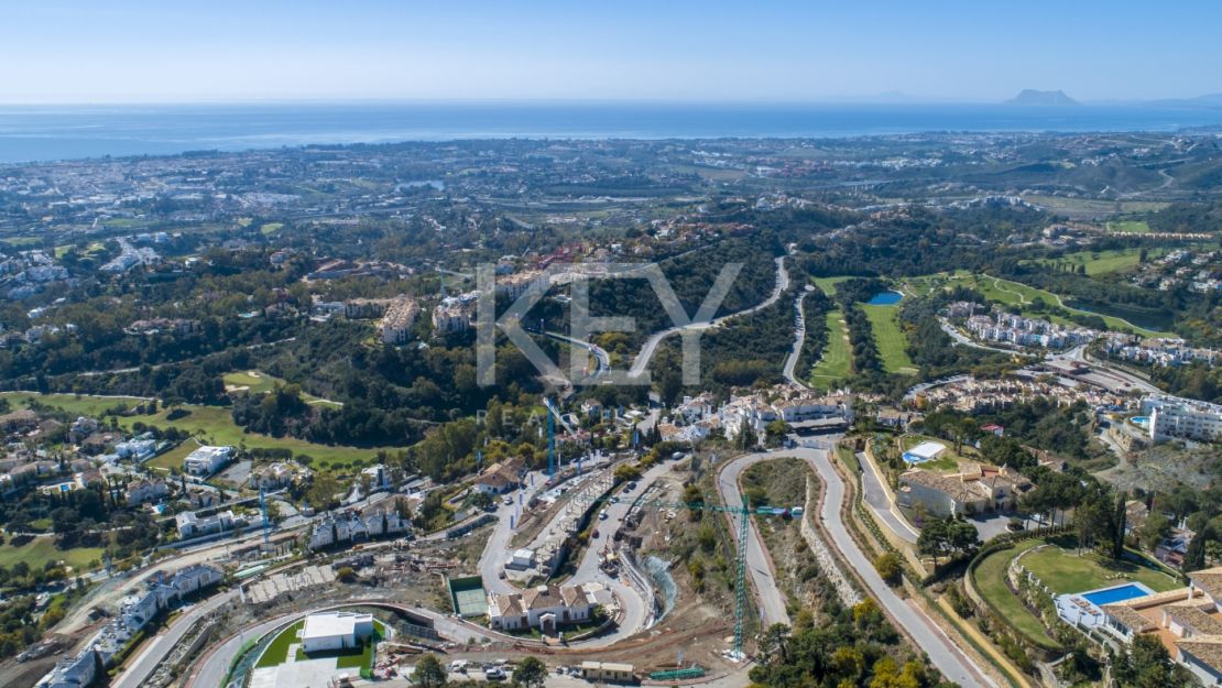 Современный дом с панорамным видом на море в Бенахависе