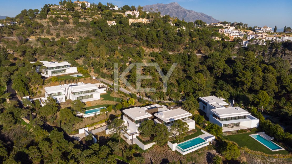 Elevated design Villa in La Reserva del Alcuzcuz, Benahavis