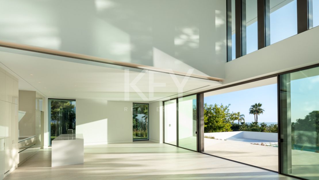 Elevated design Villa in La Reserva del Alcuzcuz, Benahavis