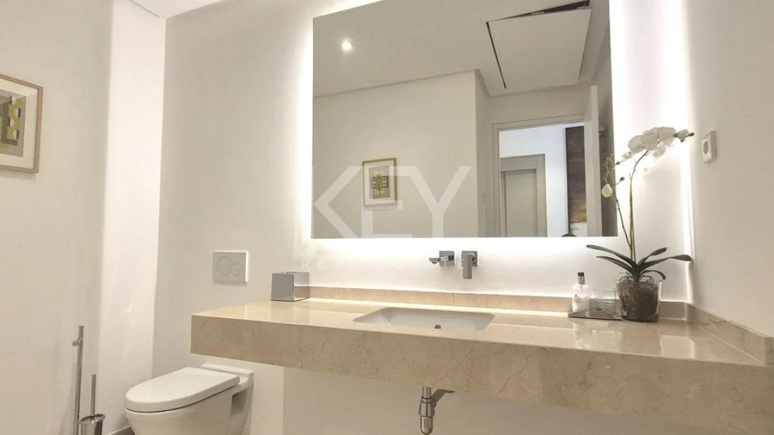 Панорамные виды на море: современная вилла с полной приватностью в Монте Майор, Бенахавис