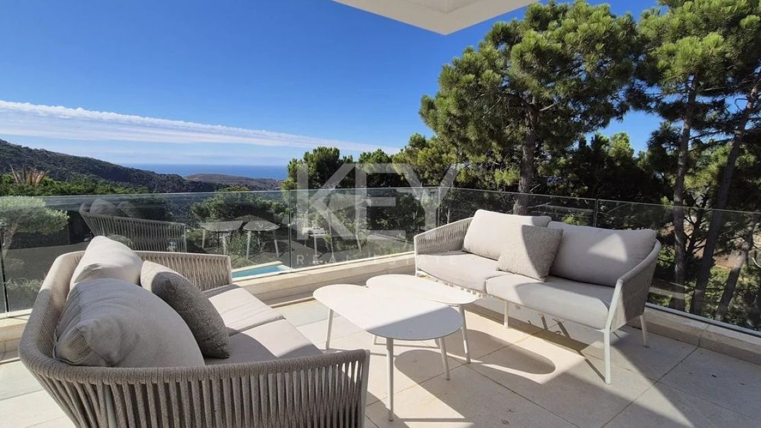 Панорамные виды на море: современная вилла с полной приватностью в Монте Майор, Бенахавис