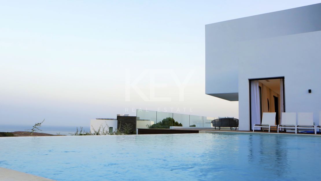 Панорамные виды на море: современная вилла с полной приватностью в Монте Майор, Бенахавис