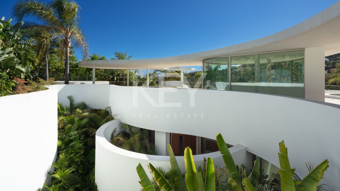 Modern and stylish new development villa for sale in Casares