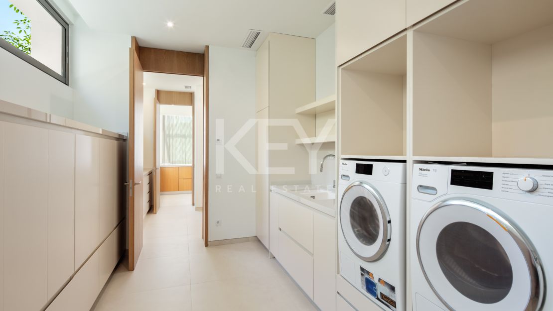 Modern and stylish new development villa for sale in Casares