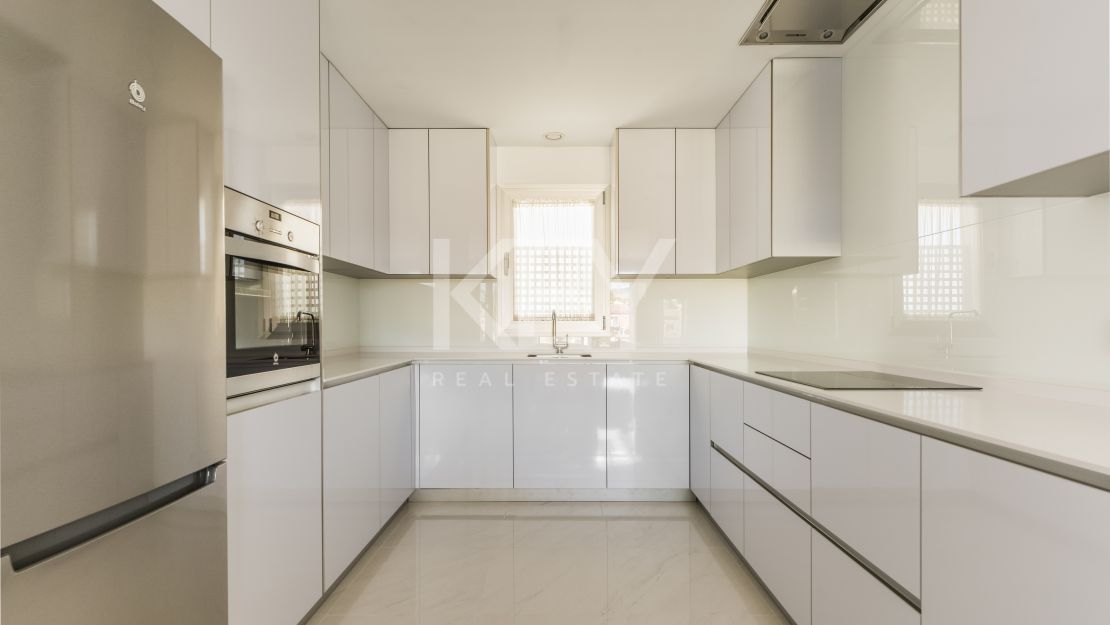 Nuevo ático de marca para alquiler a largo plazo en New Golden Mile