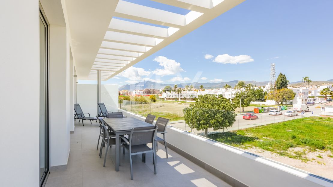 Nuevo ático de marca para alquiler a largo plazo en New Golden Mile