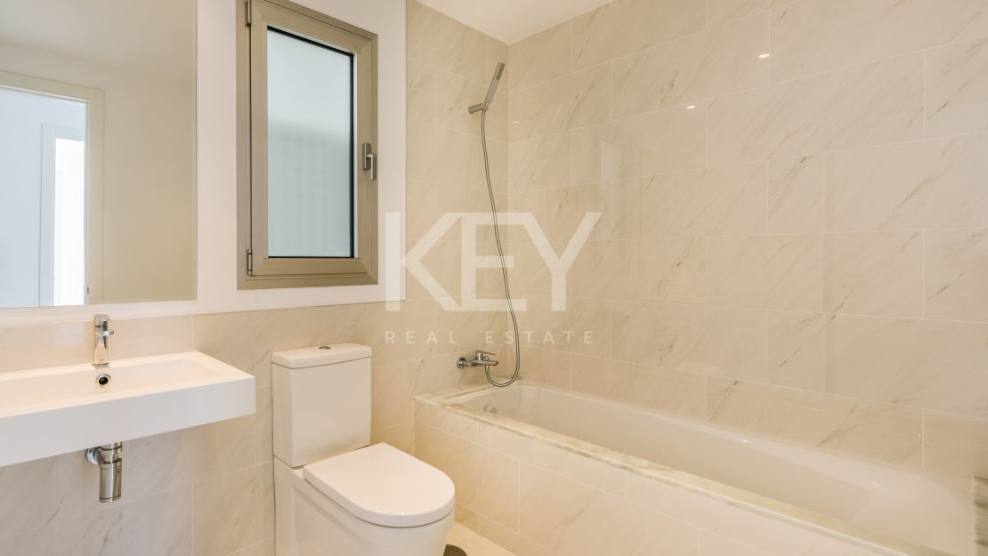 Nuevo ático de marca para alquiler a largo plazo en New Golden Mile