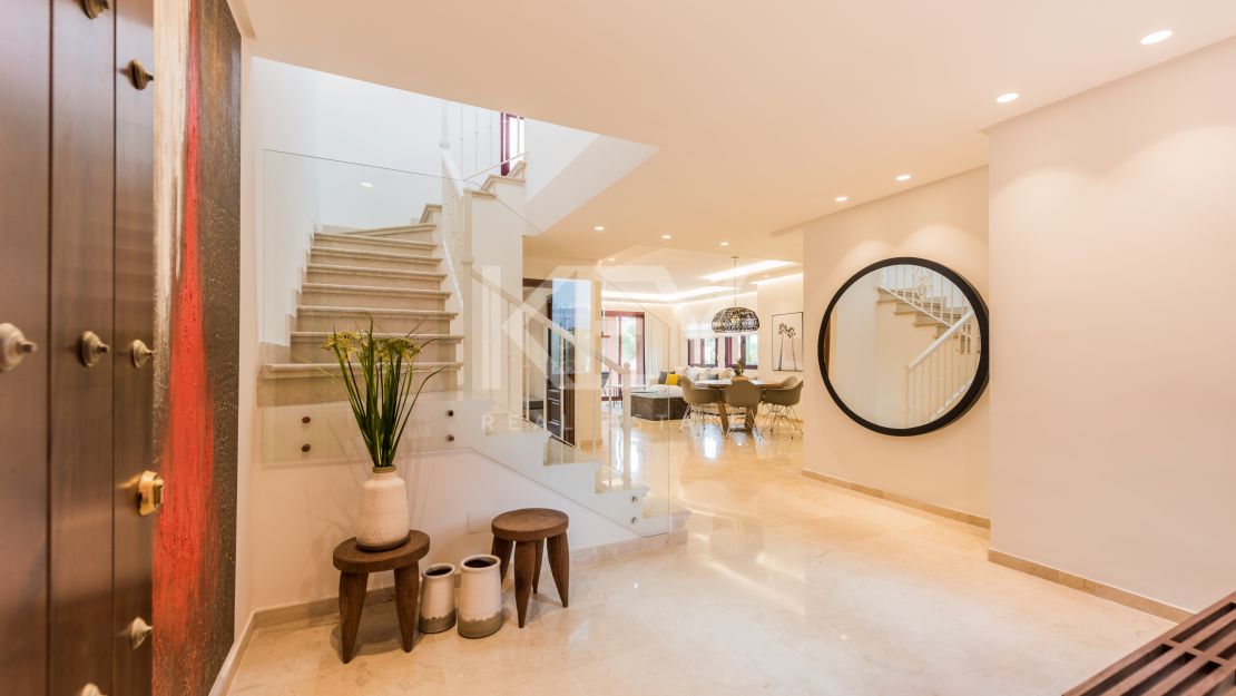 Penthouse The Views: пляжный пентхаус на второй линии пляжа в восточной части Марбельи