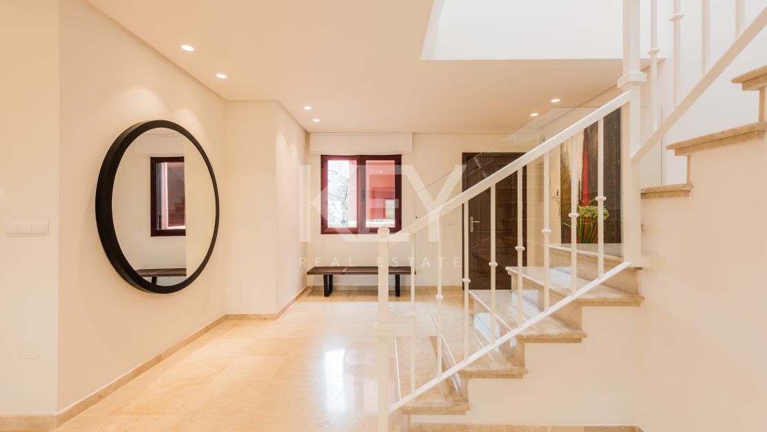 Penthouse The Views: пляжный пентхаус на второй линии пляжа в восточной части Марбельи