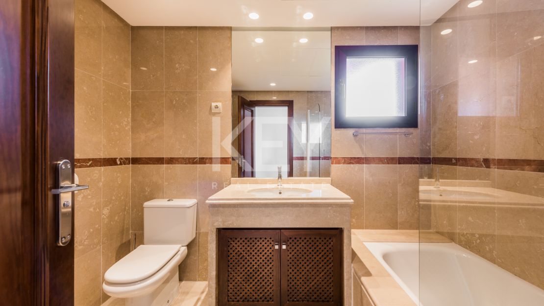 Penthouse The Views: пляжный пентхаус на второй линии пляжа в восточной части Марбельи