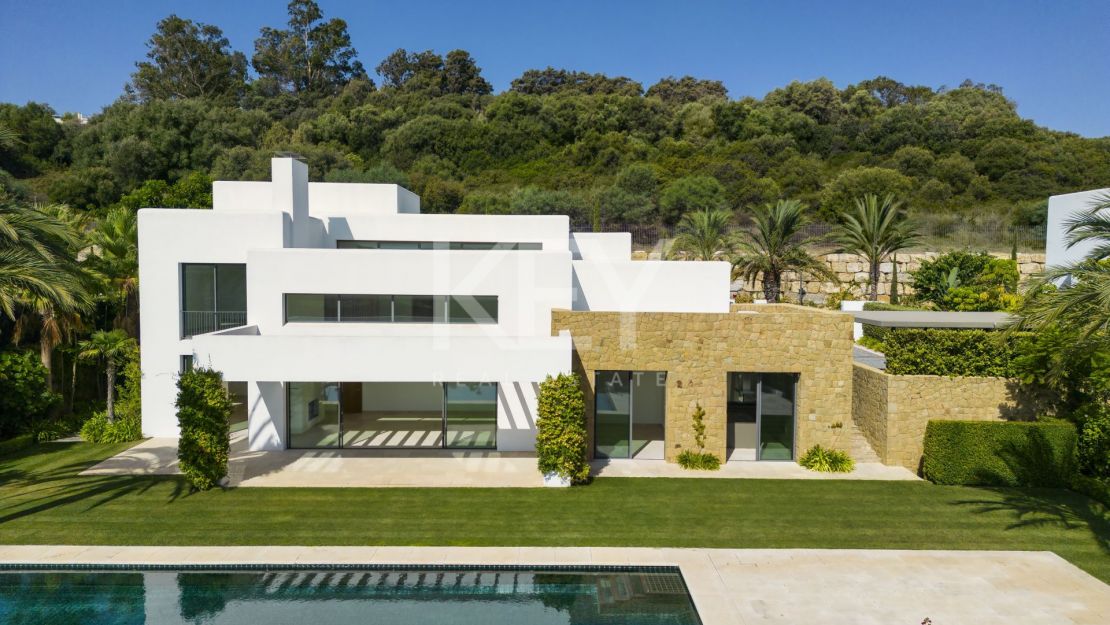 Impressive villa in exclusive area in Finca Cortesin, Casares
