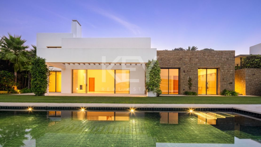 Impressive villa in exclusive area in Finca Cortesin, Casares