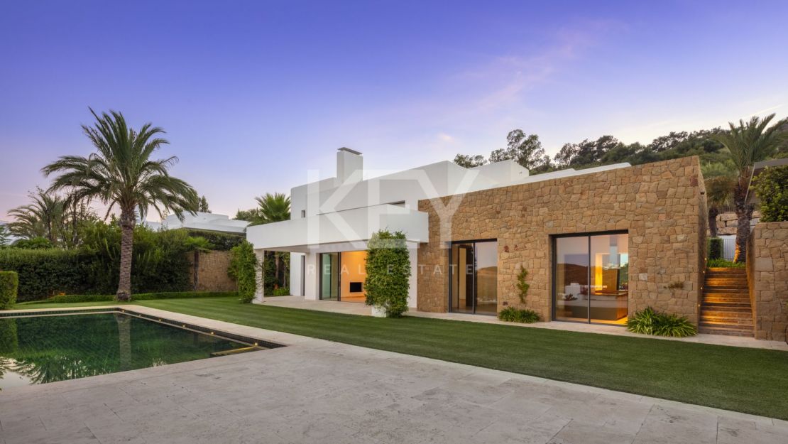 Impressive villa in exclusive area in Finca Cortesin, Casares