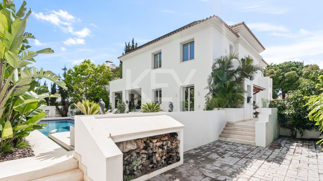 Villa contemporánea junto a la playa - a pasos del mar y Puerto Banús en Cortijo Blanco