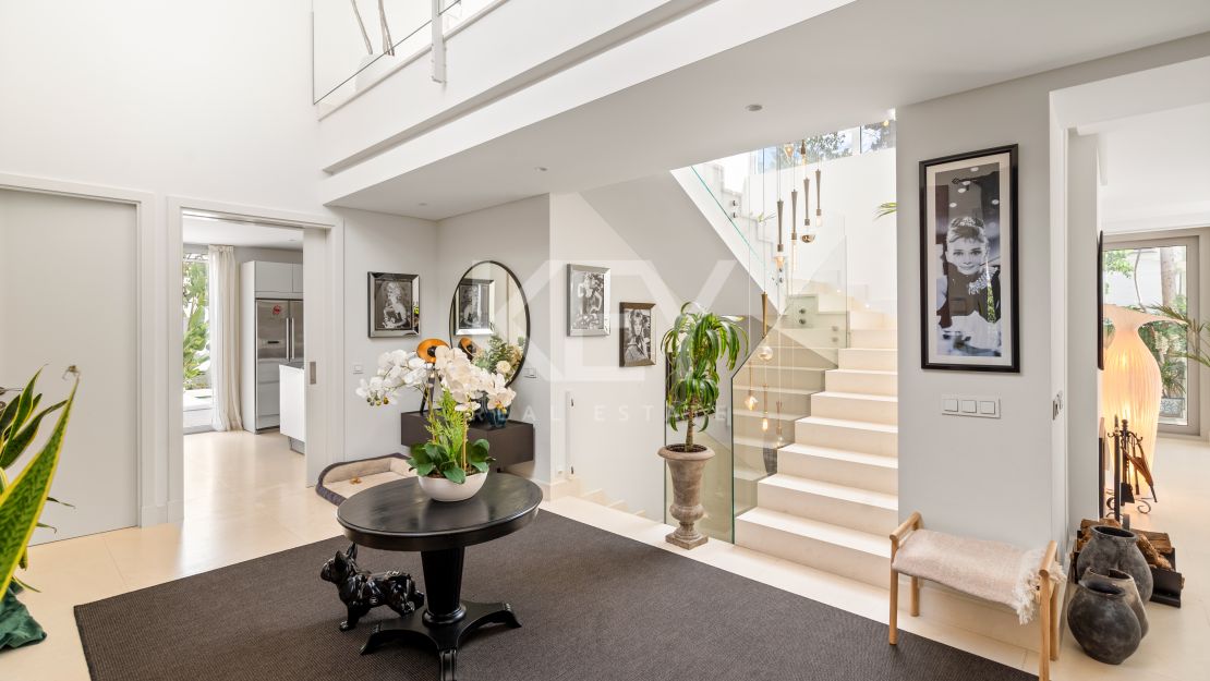 Villa contemporánea junto a la playa - a pasos del mar y Puerto Banús en Cortijo Blanco