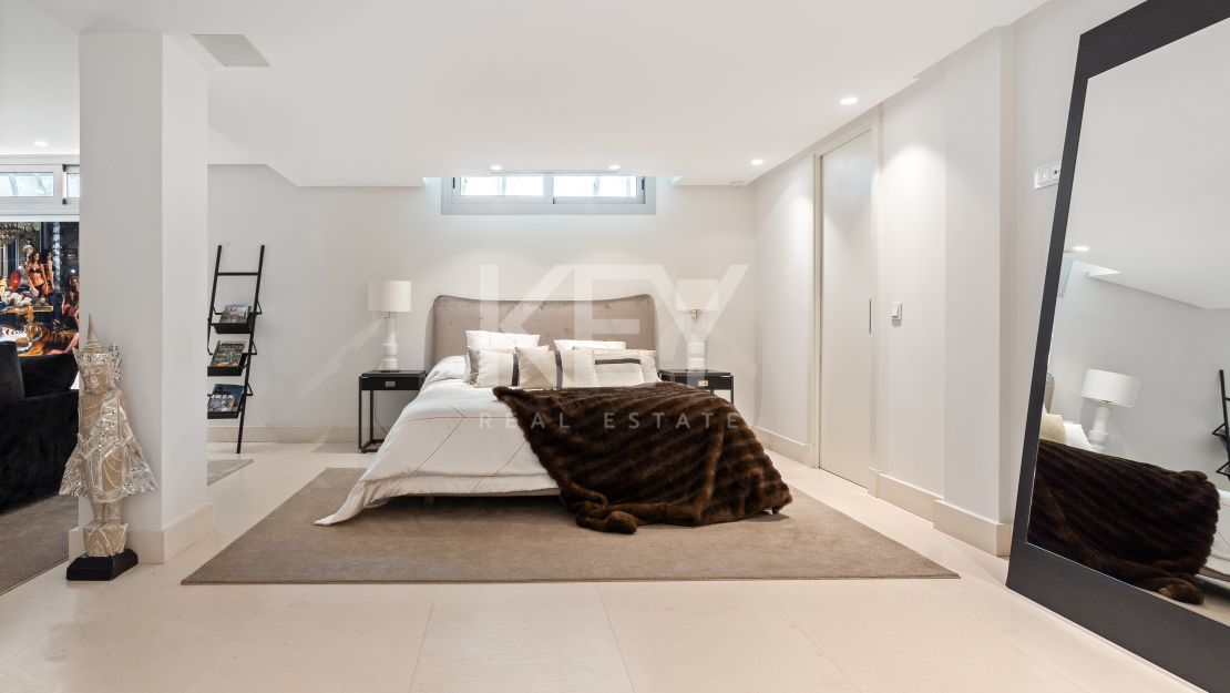 Villa contemporánea junto a la playa - a pasos del mar y Puerto Banús en Cortijo Blanco