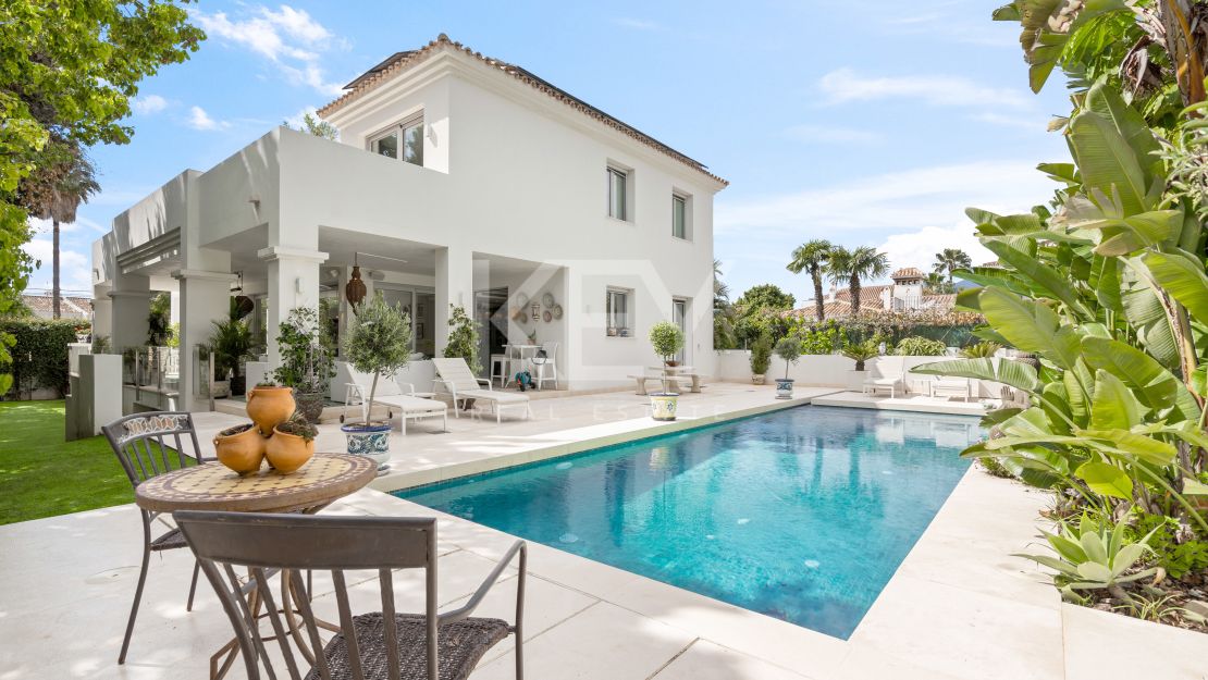 Villa contemporánea junto a la playa - a pasos del mar y Puerto Banús en Cortijo Blanco