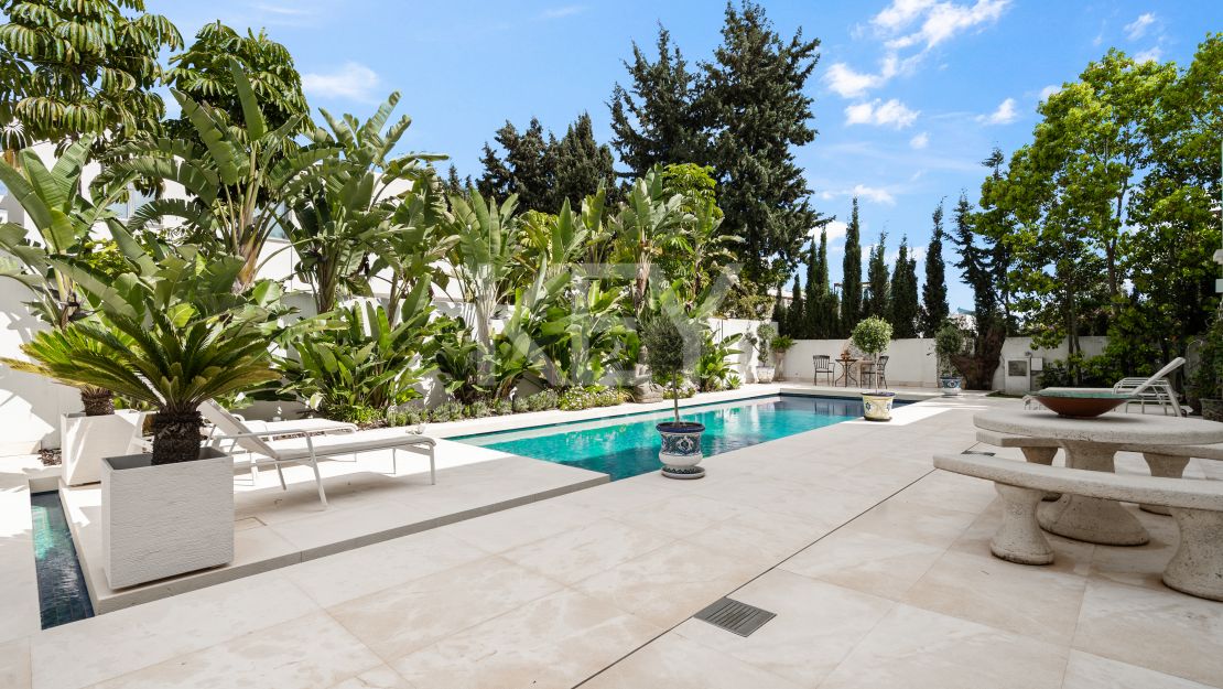 Villa contemporánea junto a la playa - a pasos del mar y Puerto Banús en Cortijo Blanco