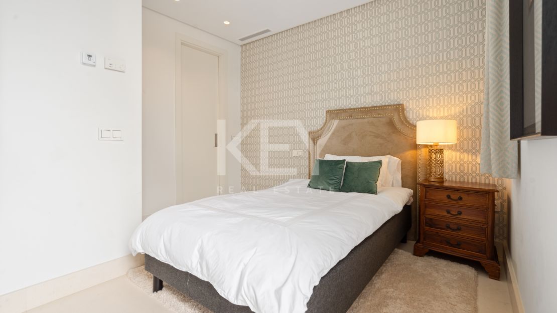 Villa contemporánea junto a la playa - a pasos del mar y Puerto Banús en Cortijo Blanco