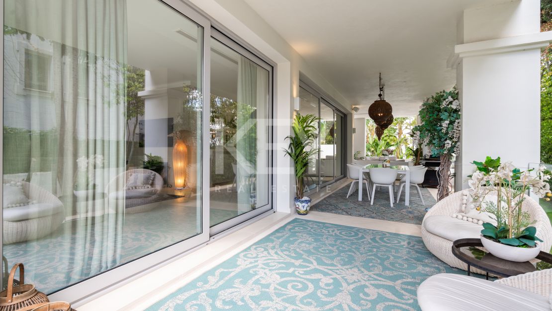 Villa contemporánea junto a la playa - a pasos del mar y Puerto Banús en Cortijo Blanco