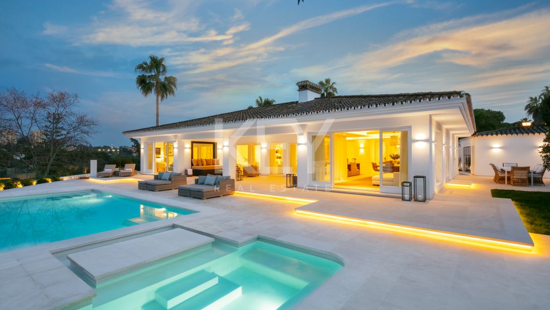 Front line Las Brisas Golf villa with stunning views, Nueva Andalucía, Marbella
