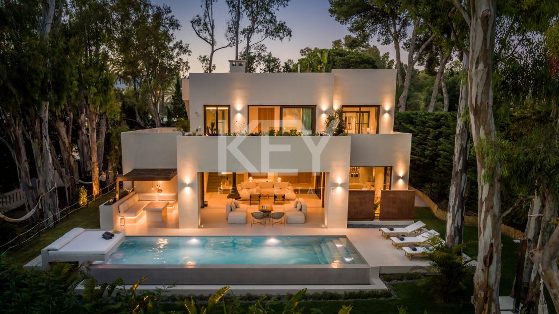 Villa de lujo cerca de la playa en Los Monteros, Marbella para alquiler a corto plazo