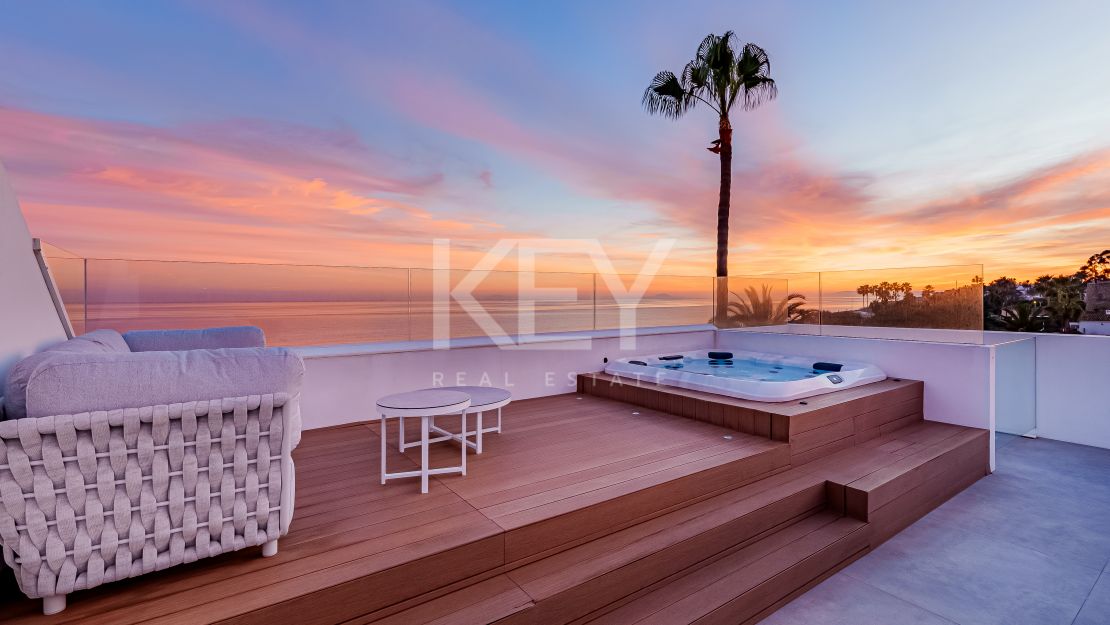 Modern villa in frontline beach New Golden Mile, Estepona
