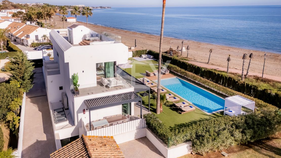 Modern villa in frontline beach New Golden Mile, Estepona