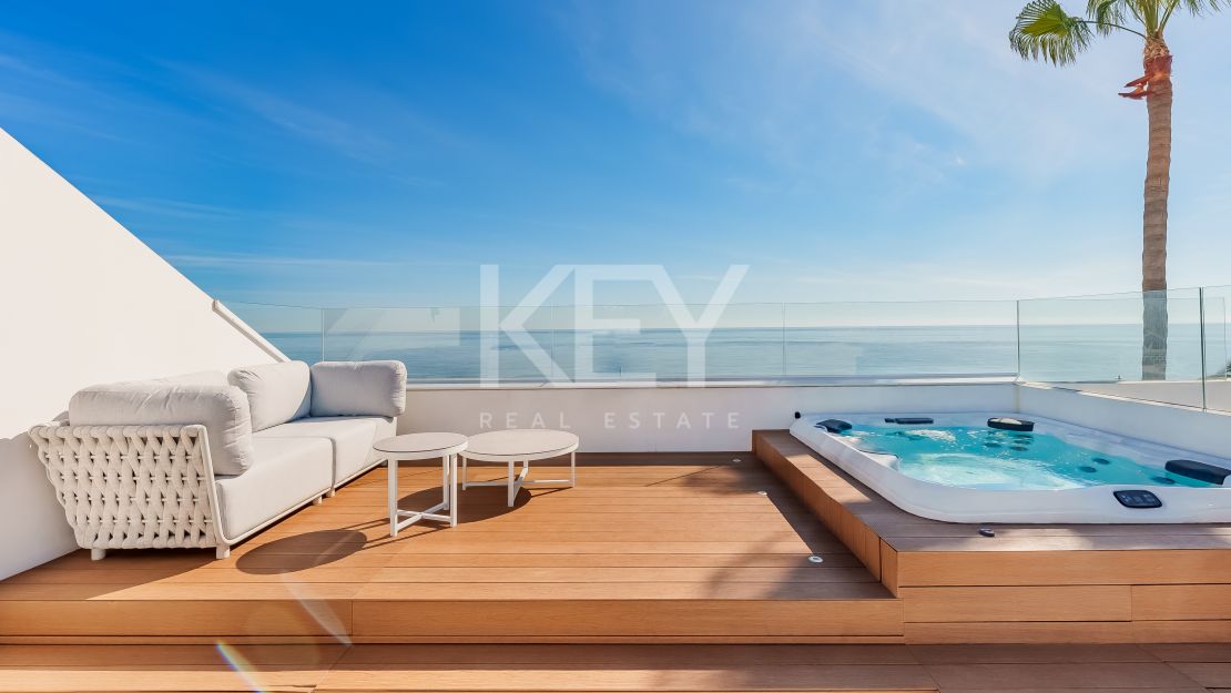 Modern villa in frontline beach New Golden Mile, Estepona