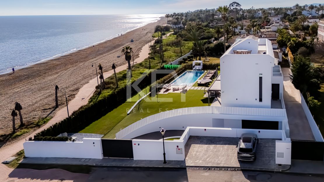 Modern villa in frontline beach New Golden Mile, Estepona