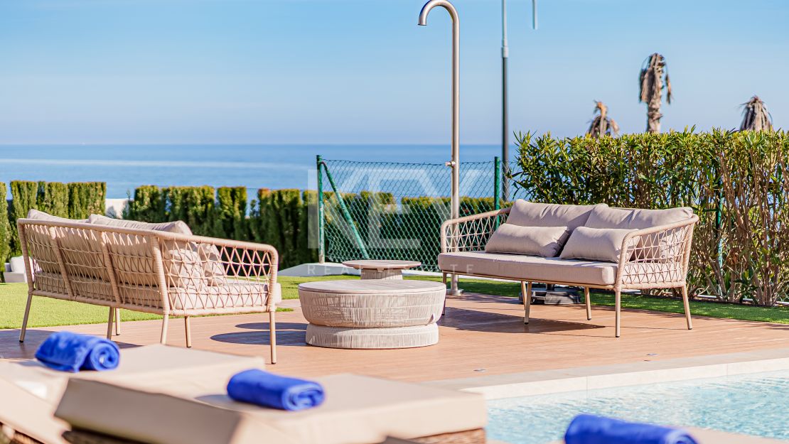 Modern villa in frontline beach New Golden Mile, Estepona