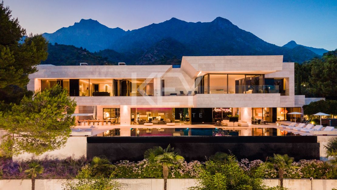 Villa Monet: increíble villa contemporánea con vistas al mar en Golden Mile, Marbella