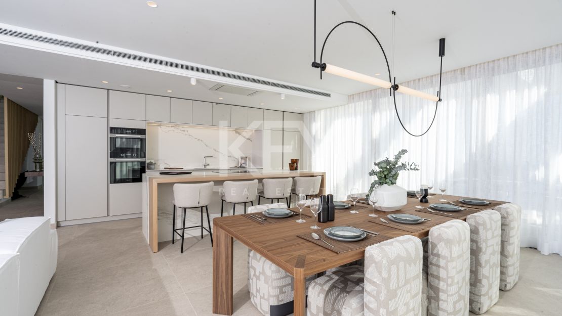 Ультрасовременный пентхаус на продажу в Бенахависе.