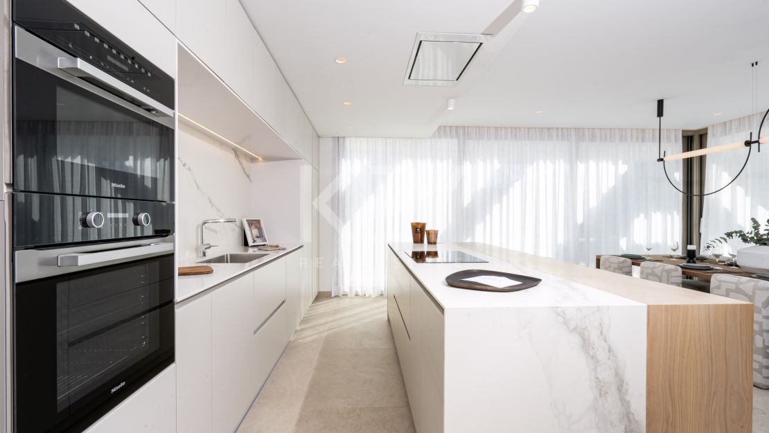 Ультрасовременный пентхаус на продажу в Бенахависе.