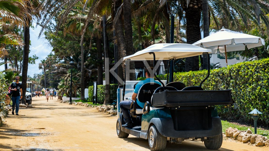 Ультрасовременный пентхаус на продажу в Бенахависе.