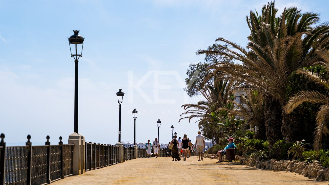 Ультрасовременный пентхаус на продажу в Бенахависе.